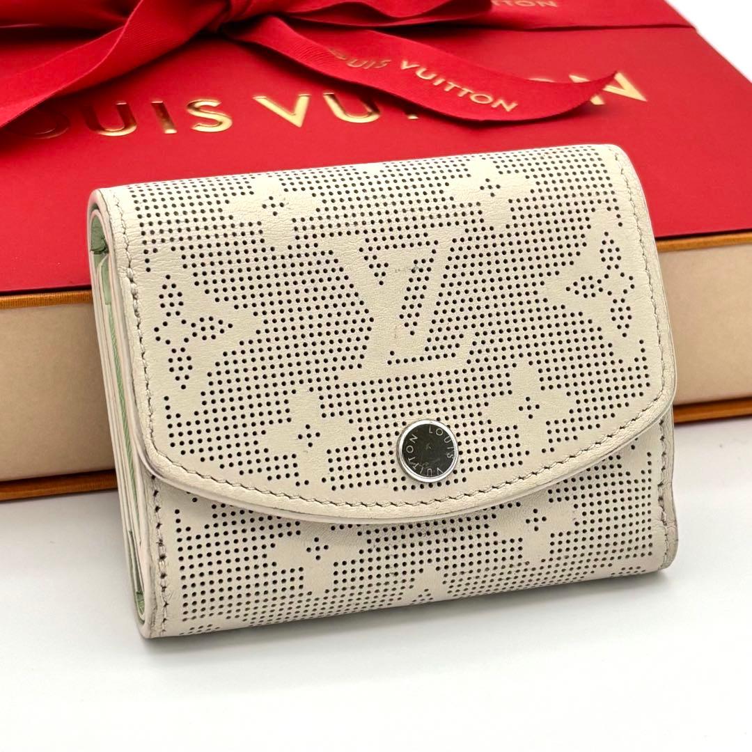 Louis Vuitton Wallet Monogram Mahina Portefeuille Iris XS