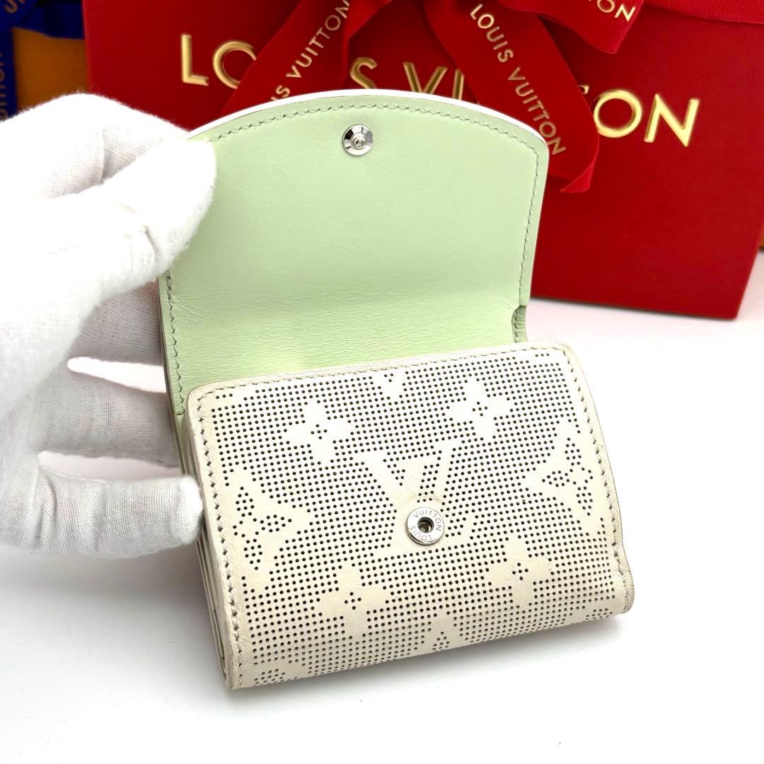Louis Vuitton Wallet Monogram Mahina Portefeuille Iris XS — view 3