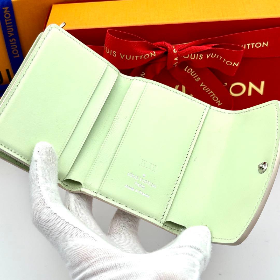 Louis Vuitton Wallet Monogram Mahina Portefeuille Iris XS — view 4