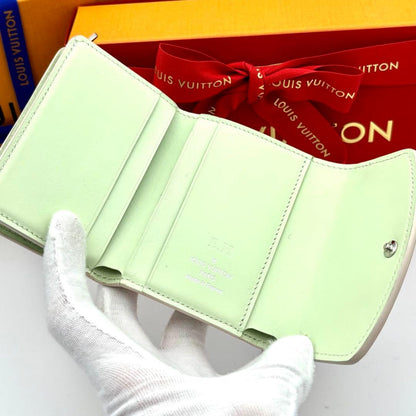Louis Vuitton Wallet Monogram Mahina Portefeuille Iris XS — view 4
