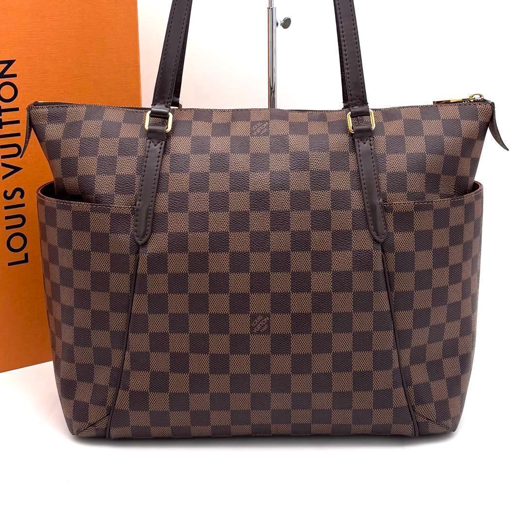 Louis Vuitton Damier Ebene Totally MM Tote Bag Brown — view 2