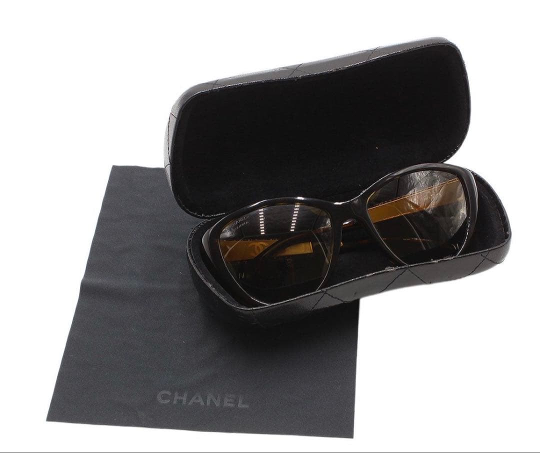 Chanel CC Logo Bijou Tortoiseshell Sunglasses Eyewear — view 3