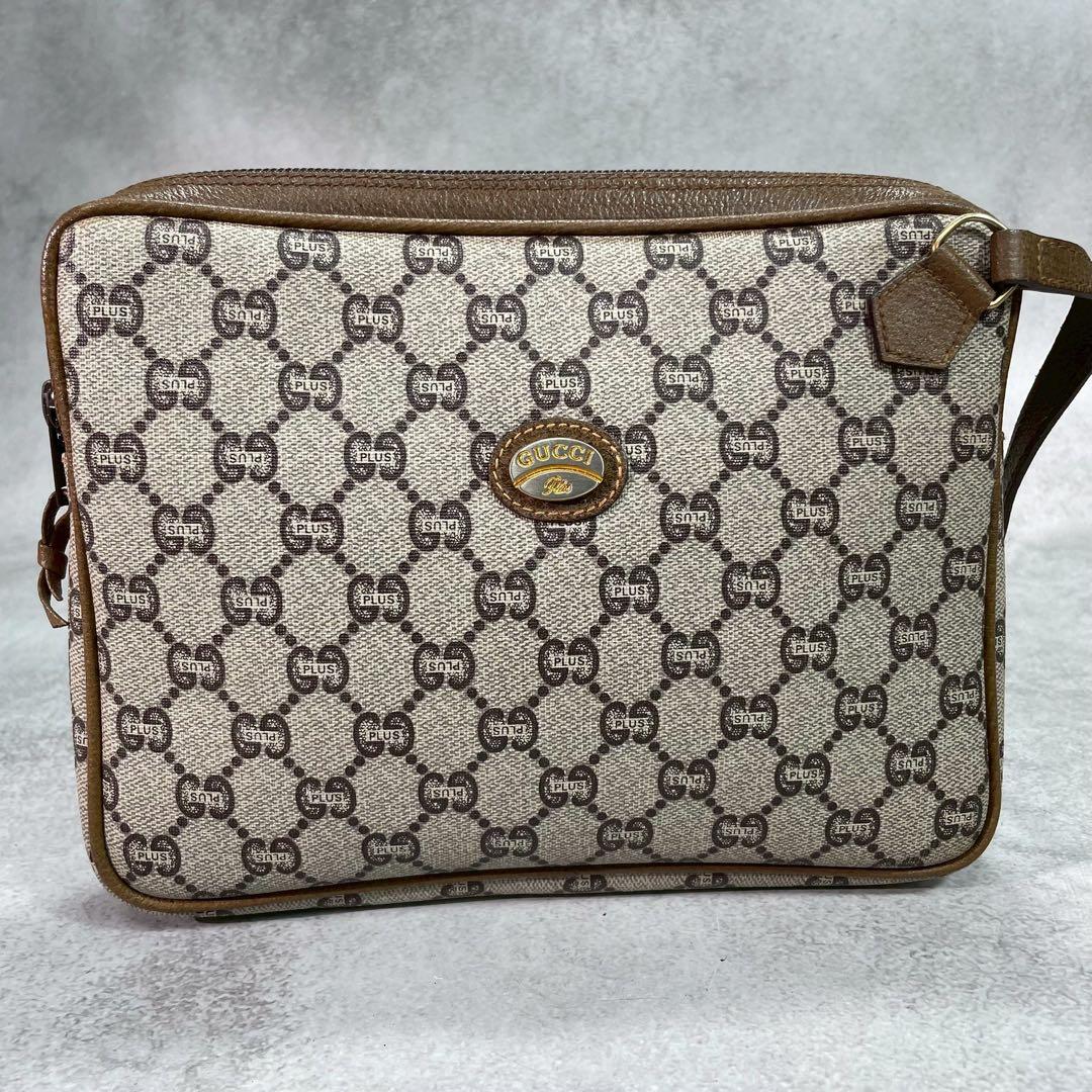 Gucci GG Clutch Brown Beige Leather Logo — view 2