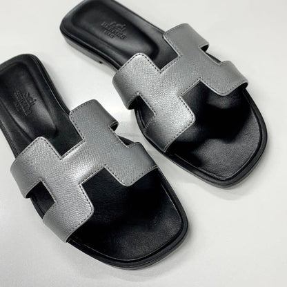 Hermes Oran Leather Sandals Silver Black — view 9