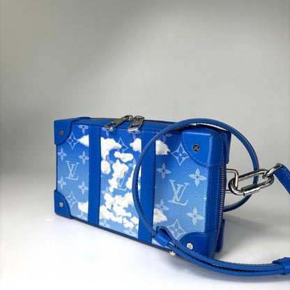 Louis Vuitton Soft Trunk Monogram Clouds — view 2