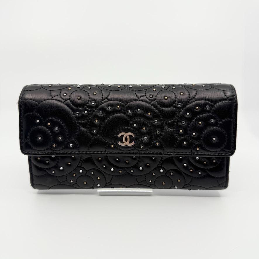Chanel Wallet Camellia Rhinestone Flap — view 2