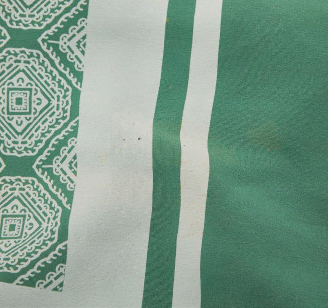 Chanel Geometric Shawl Large Green Scarf — view 3