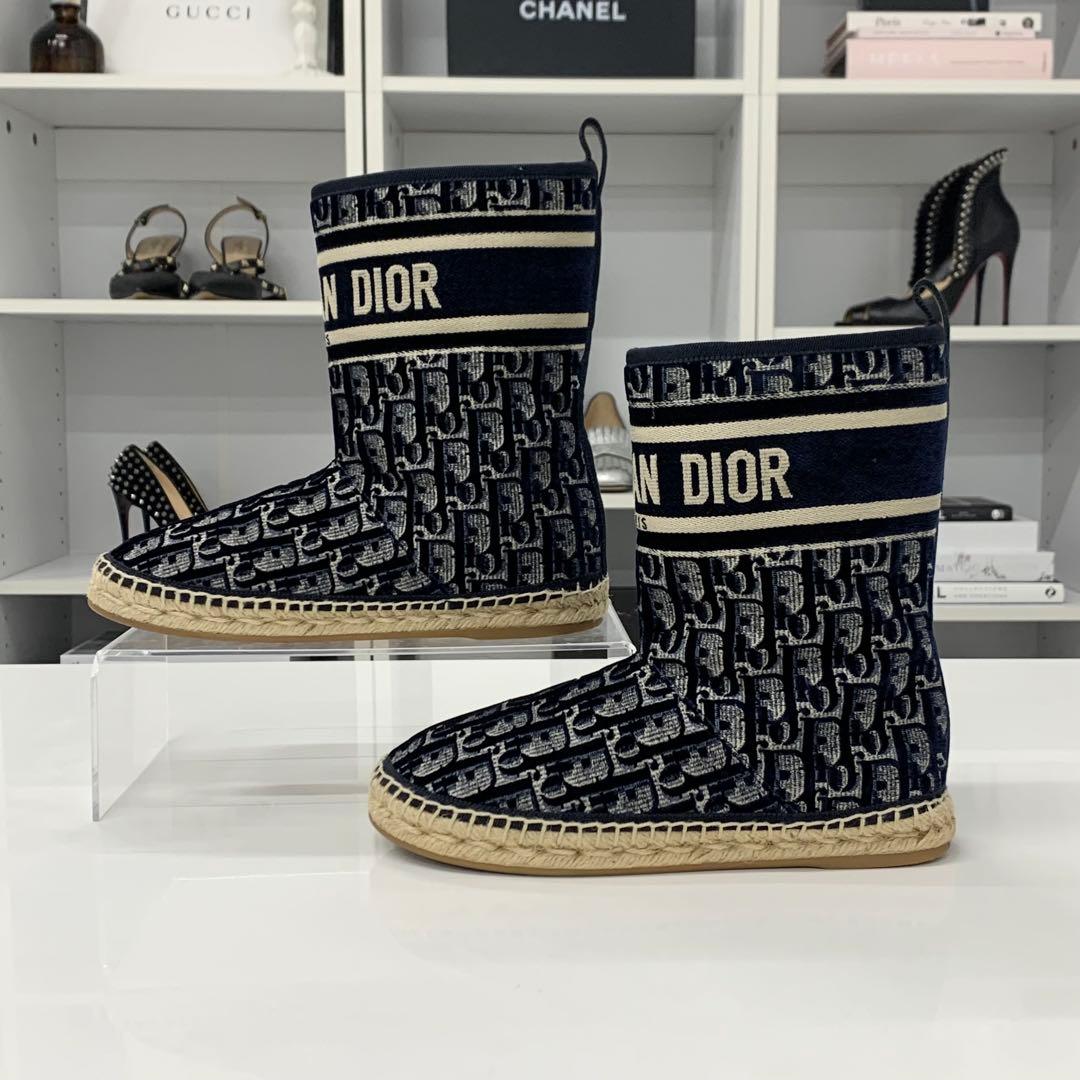 Dior Oblique Logo Velour Shearling Short Boots — view 2