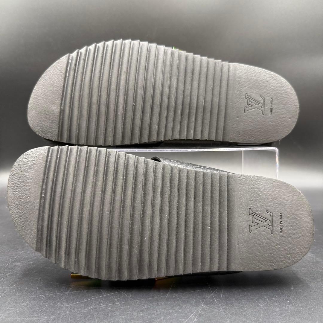 Louis Vuitton Mirabeau Line Monogram Embossed Boa 26cm (10.24in) Equivalent