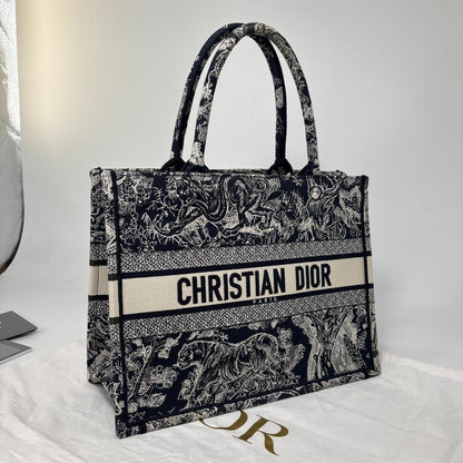 Dior Super Book Tote Toile de Jouy Medium — view 3