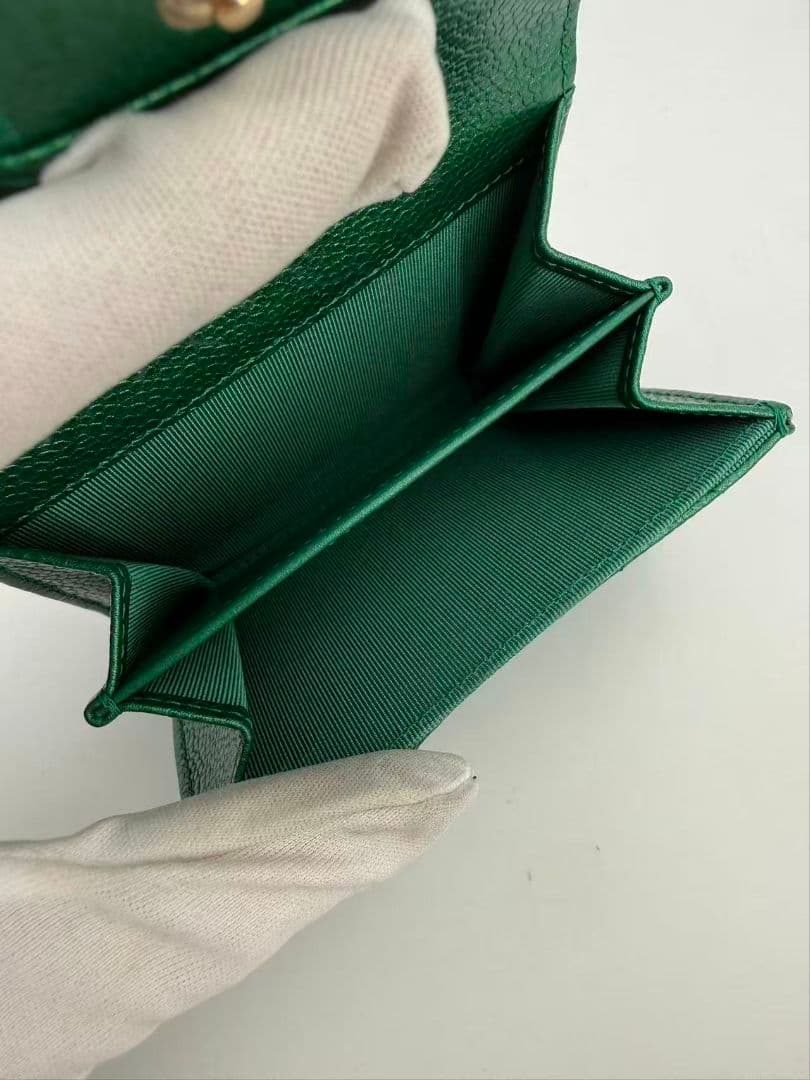 Chanel 18S Emerald Green Metallic Caviar Leather Card Case — view 6