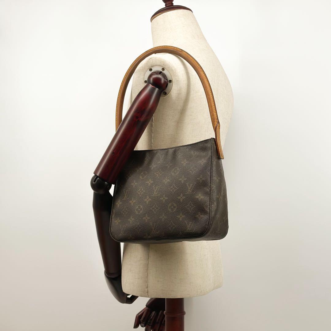 Louis Vuitton Looping Monogram Shoulder Handbag — view 4