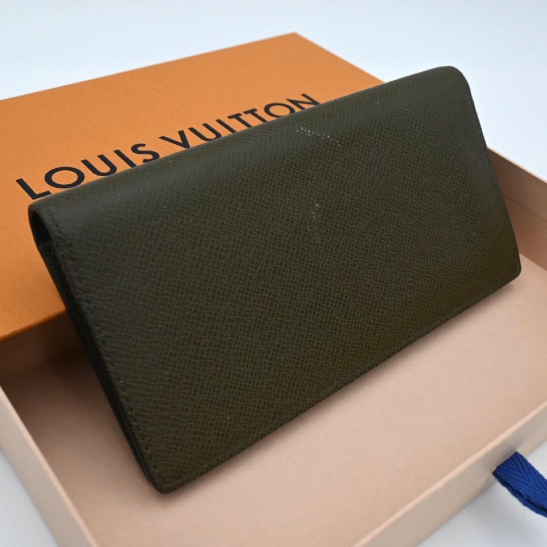 Louis Vuitton Taiga Stripe Portefeuille Brazza Wallet — view 2