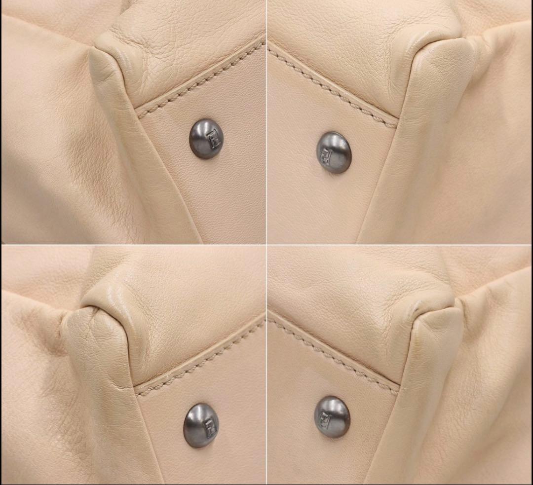 Fendi Peekaboo Large Leather Hand Handbag — view 6