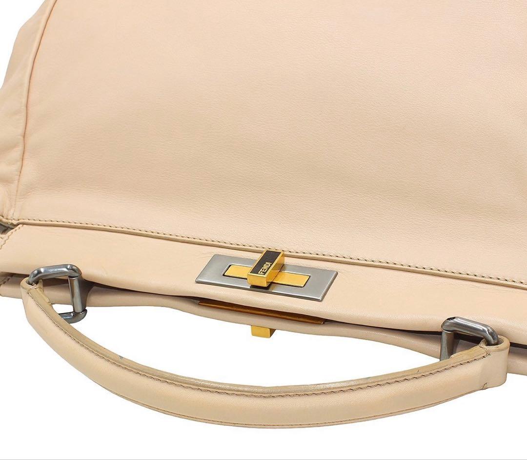 Fendi Peekaboo Large Leather Hand Handbag — view 7