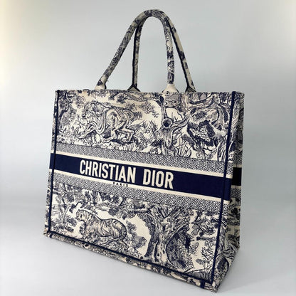 Dior Toile de Jouy Book Tote Large — view 2