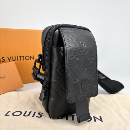 Ultra Louis Vuitton Monogram Shadow Shoulder Bag Phone Pouch