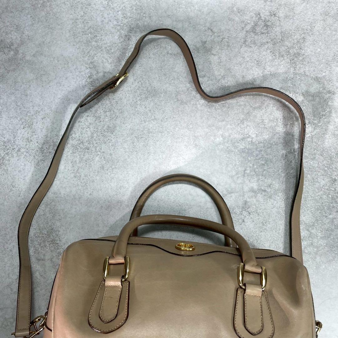 Gucci GG Shoulder Bag 2-Way Beige Logo Leather — view 4