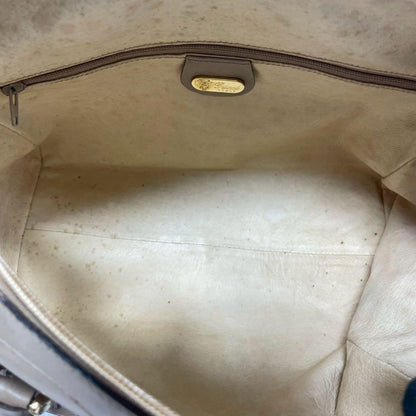 Gucci GG Shoulder Bag 2-Way Beige Logo Leather — view 5