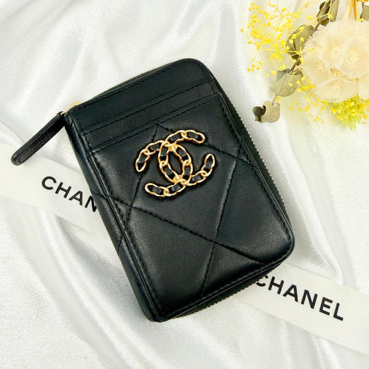 Chanel 19 Fragment Case Card