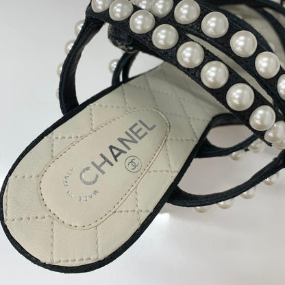 Chanel Leather CC Logo Pearl Quilted Strap Sandals Black — view 8