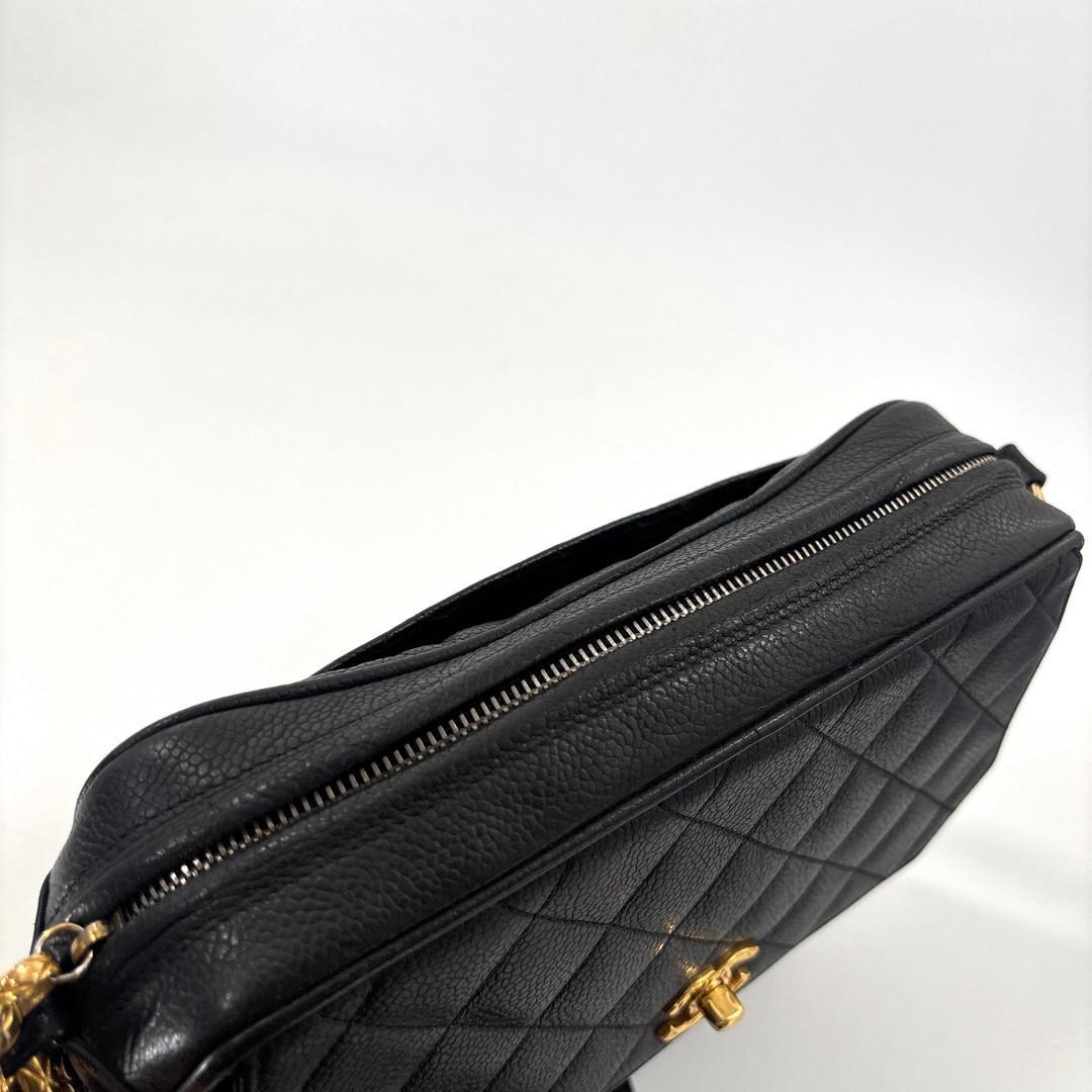 Chanel Super Caviar Leather Shoulder Bag Black Gold — view 6