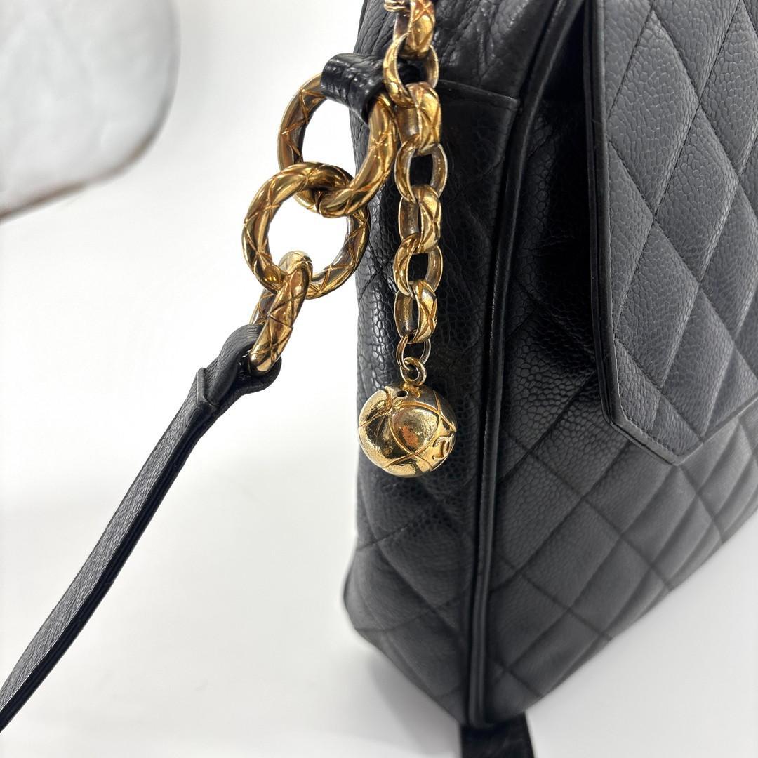 Chanel Super Caviar Leather Shoulder Bag Black Gold — view 7