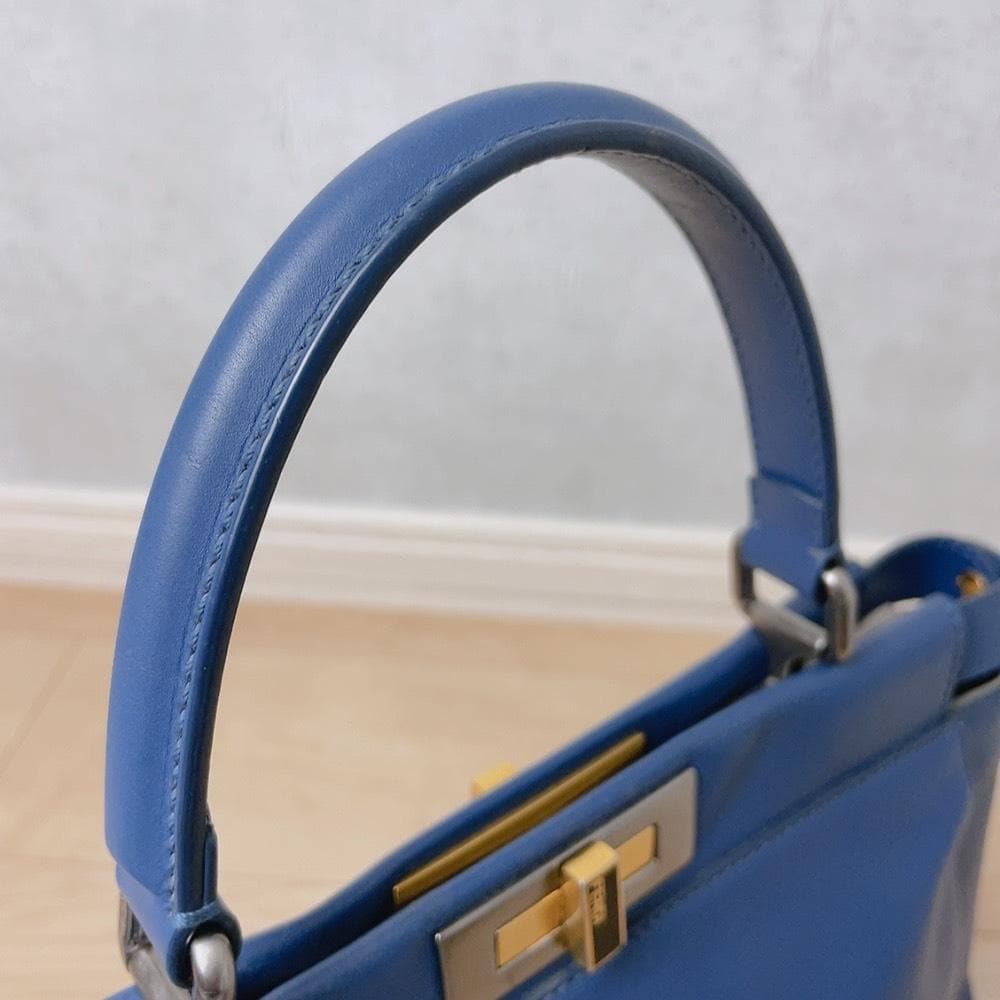 Fendi Peekaboo Leather Tote Bag Blue — view 7