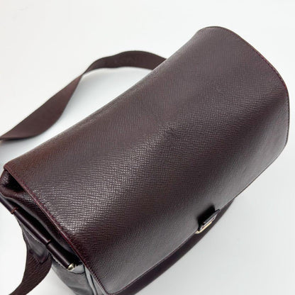 Louis Vuitton Taiga Yaranga Shoulder Bag Messenger Leather — view 8