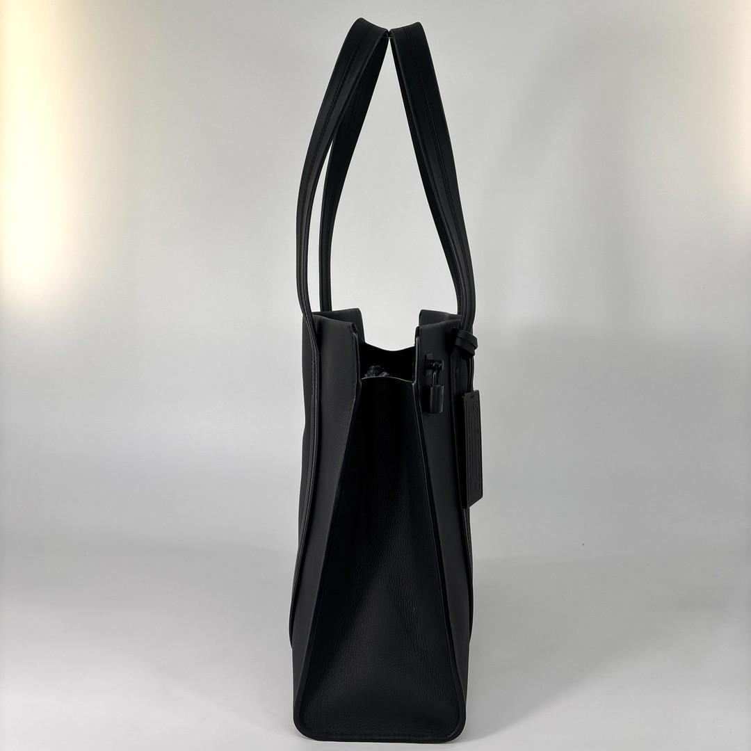 Louis Vuitton IC LV Aerogram Take Off Tote — view 4