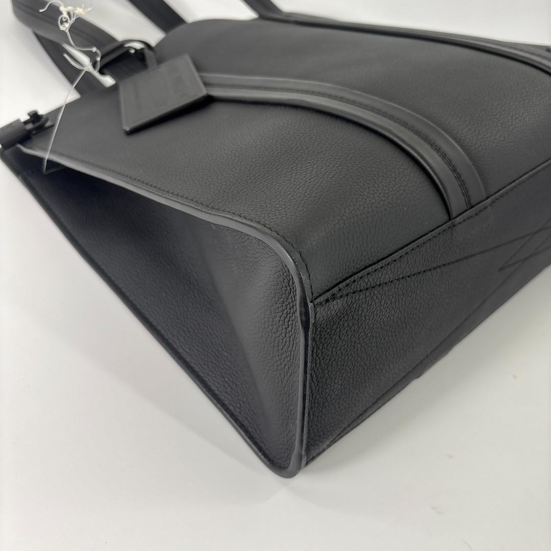Louis Vuitton IC LV Aerogram Take Off Tote — view 9