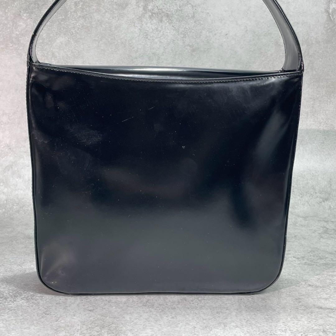 Gucci GG Shoulder Bag Patent Leather Black Logo — view 3