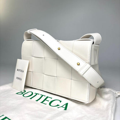 Bottega Veneta Cassette Maxi Intrecciato Shoulder Bag — view 2