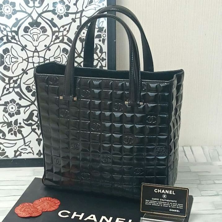 Chanel Choco Bar Tote Enamel Black CC Logo