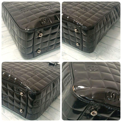 Chanel Choco Bar Tote Enamel Black CC Logo — view 4