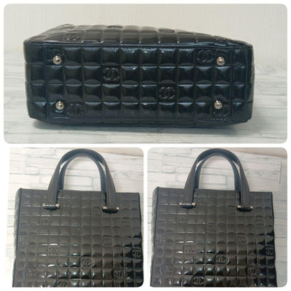Chanel Choco Bar Tote Enamel Black CC Logo — view 5
