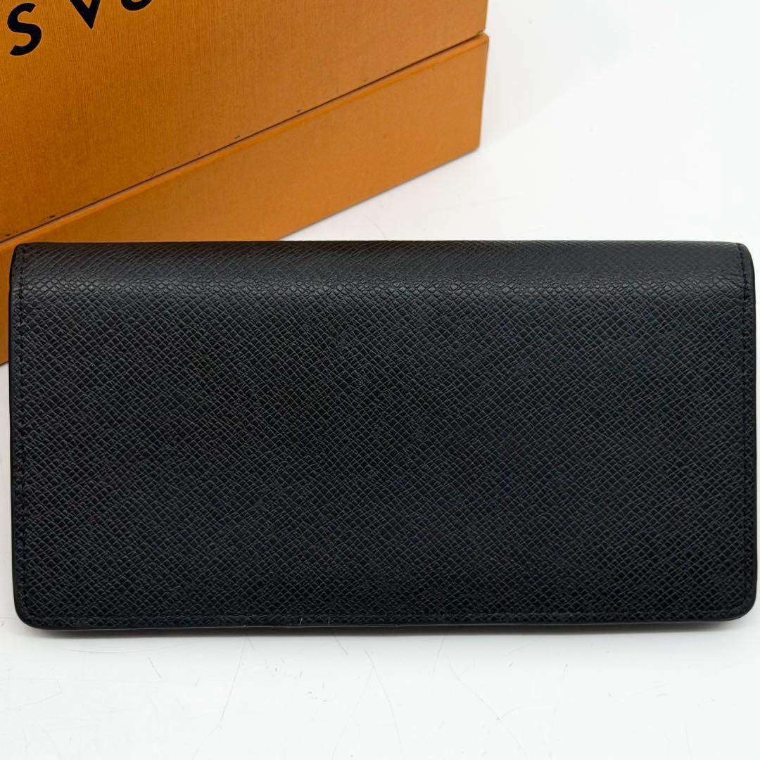 Louis Vuitton Portefeuille Brazza Taiga Wallet — view 3