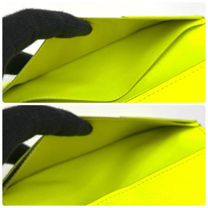 Louis Vuitton Taigarama Portefeuille Brazza Neon Yellow Wallet — view 5