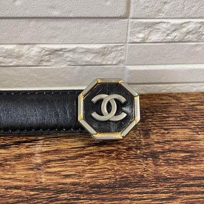 Chanel Leather CC Logo Buckle Gold Belt Black — view 8