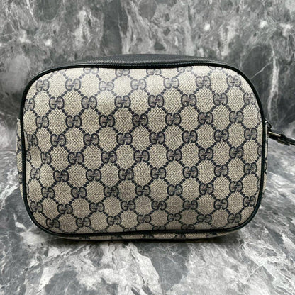 Gucci GG Sherry Line Clutch Navy Logo Leather — view 3