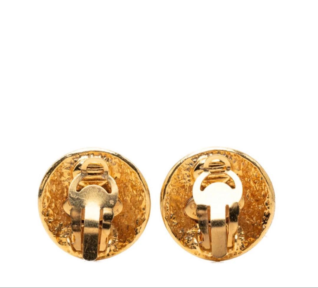 Chanel 94P CC Logo Vintage Round Earrings — view 2