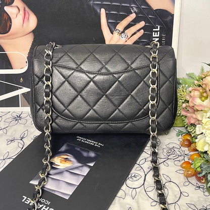 Chanel Double Flap Quilted Chain — view 3