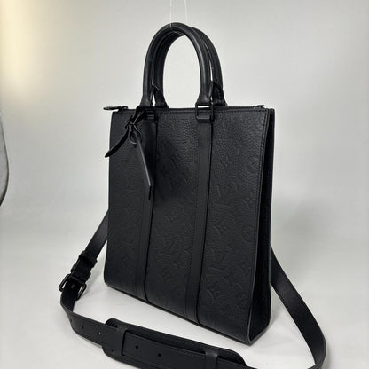 Louis Vuitton Taurillon Monogram Sac Plat Cross Tote Bag — view 2