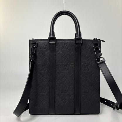 Louis Vuitton Taurillon Monogram Sac Plat Cross Tote Bag — view 5