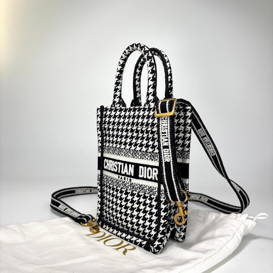 Dior Book Tote Vertical Shoulder — view 2