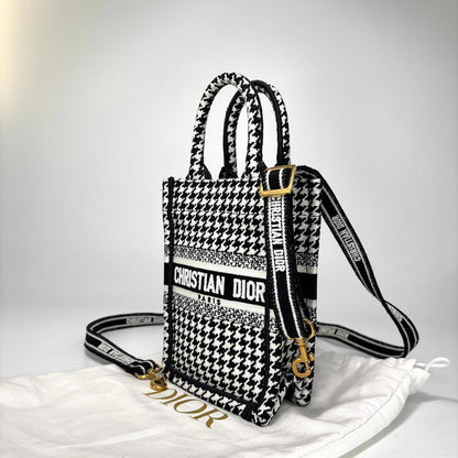 Dior Book Tote Vertical Shoulder — view 2