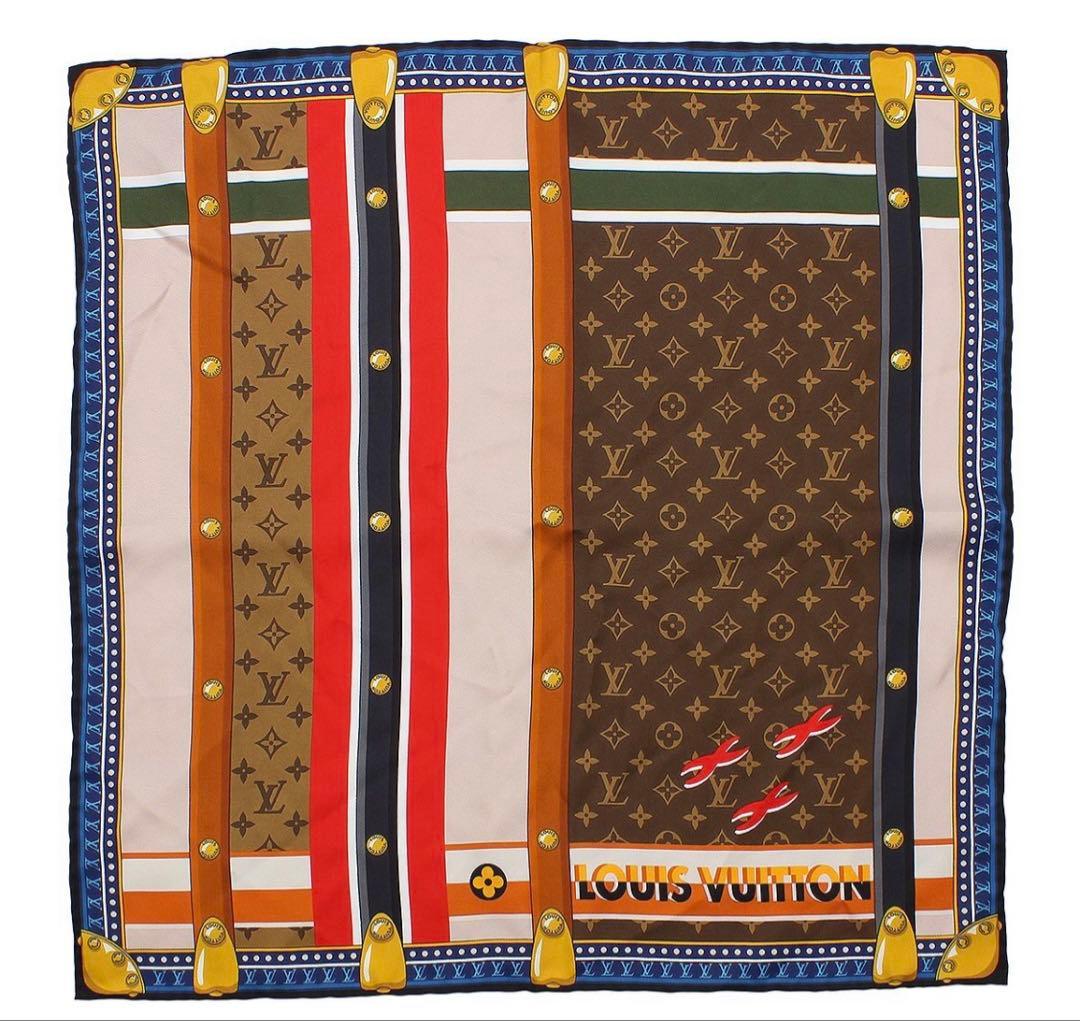 Louis Vuitton New Carre 45 Trunk in Love Silk Scarf