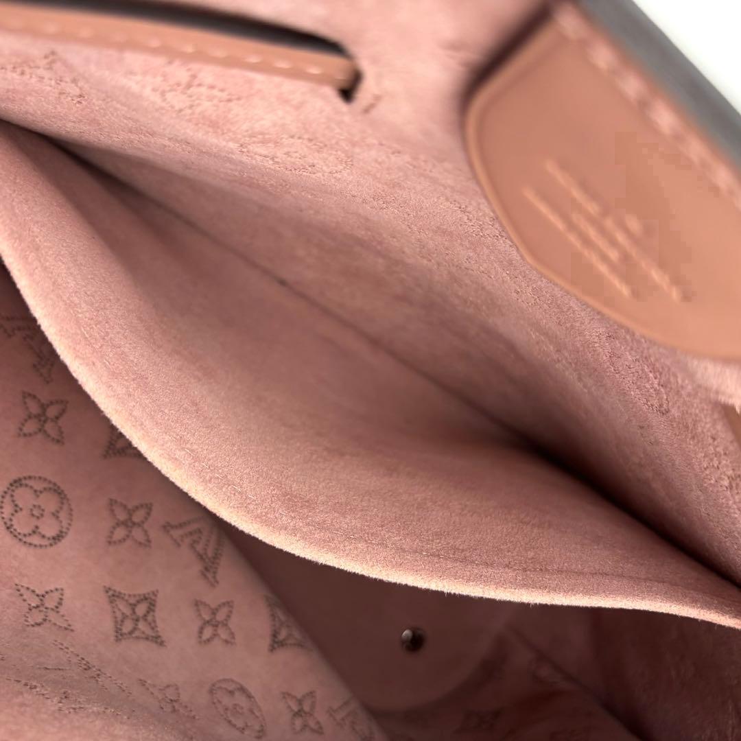 Louis Vuitton Mahina Girolatta Magnolia Handbag Pink — view 4