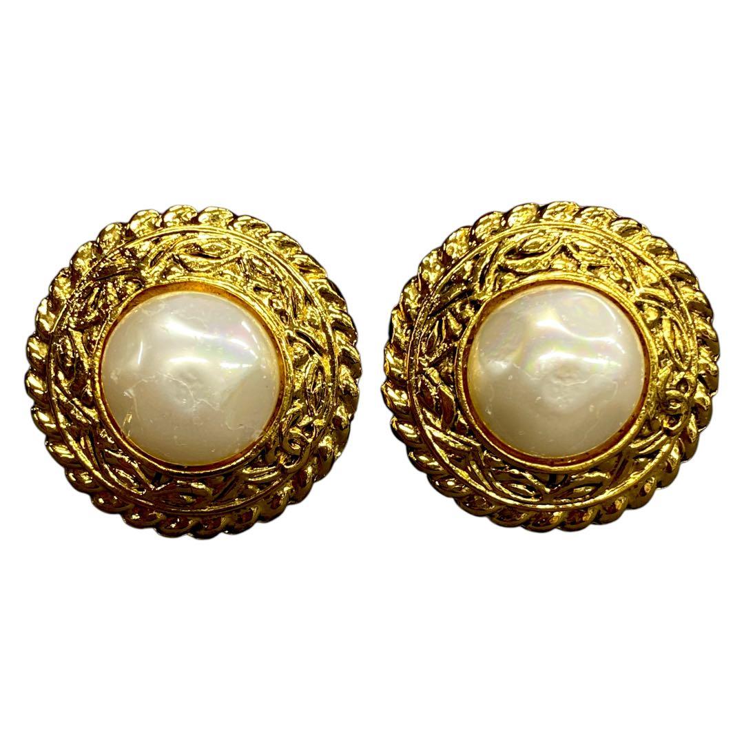 Chanel Faux Pearl Gold Earrings F_090