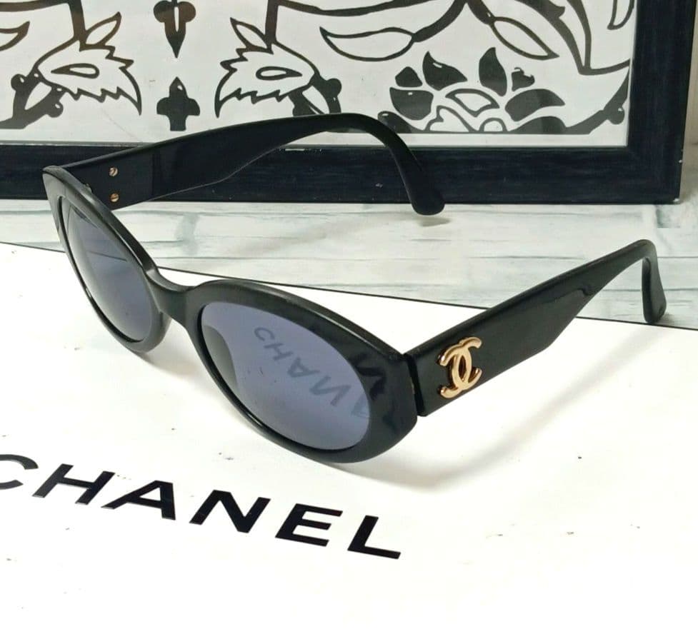 Chanel Sunglasses Black CC Logo Gold Wellington Eyewear